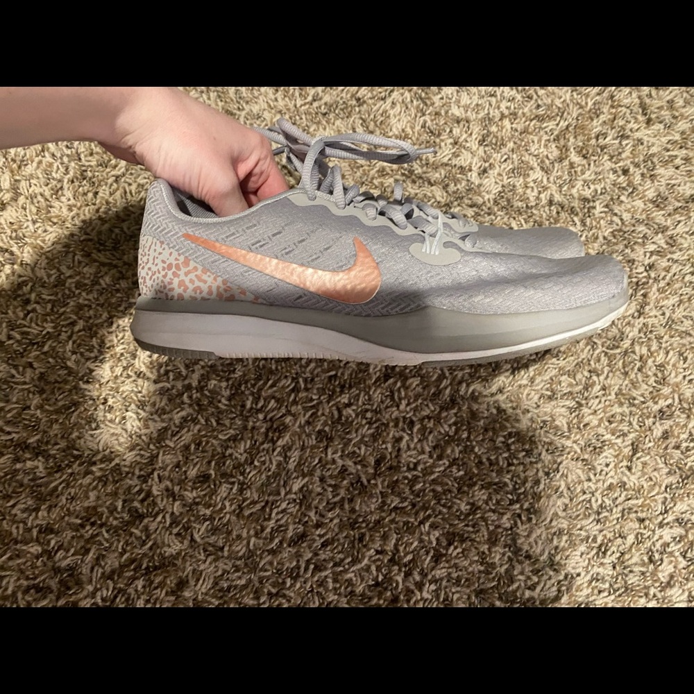 Women’s cheetah Nike tennis shoes